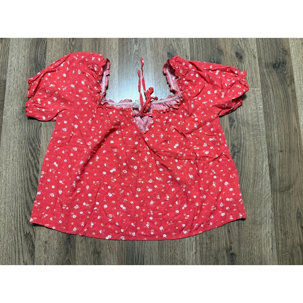 Sadie & Sage Shirt Women's Size Medium Pink White Floral Short Sleeve Crop Top